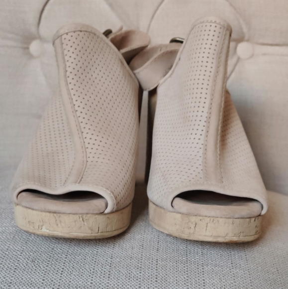 Ladies Sbicca Chunky Cork Heels - Picture 6 of 8